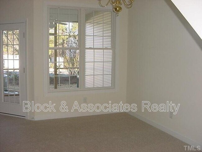 Foto del edificio - 4639 Pooh Corner Dr