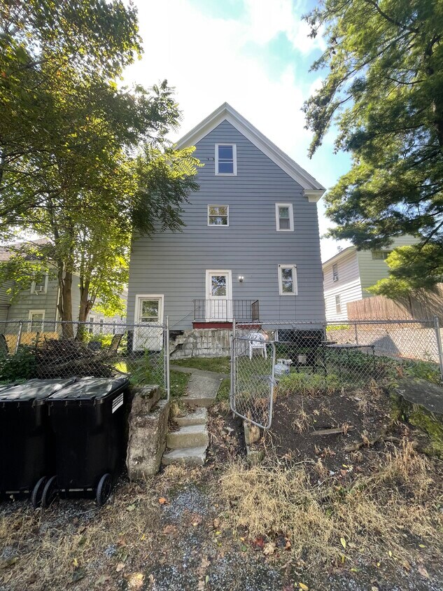 Foto del edificio - 246 Coleridge Ave