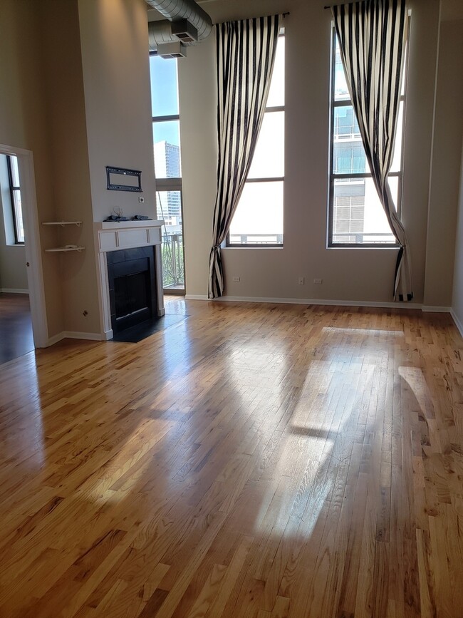 Foto del edificio - 758 N Larrabee St