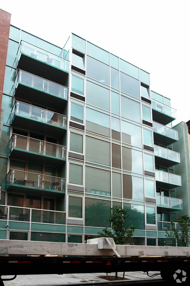Building Photo - 540 W 50th St