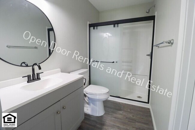 Foto del edificio - 1423 Fieldstone Dr
