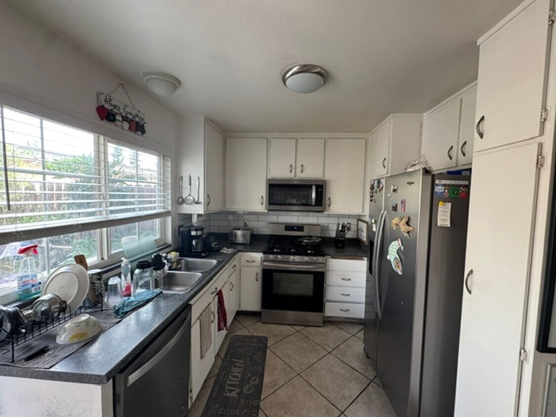 Foto del edificio - 10570 White Oak Dr