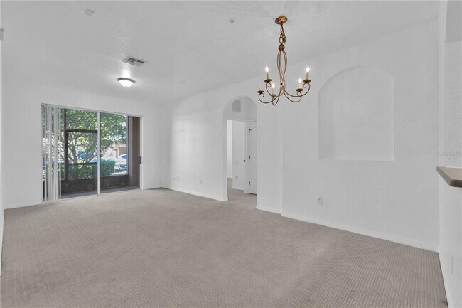 Foto del edificio - 8300 Portofino Dr