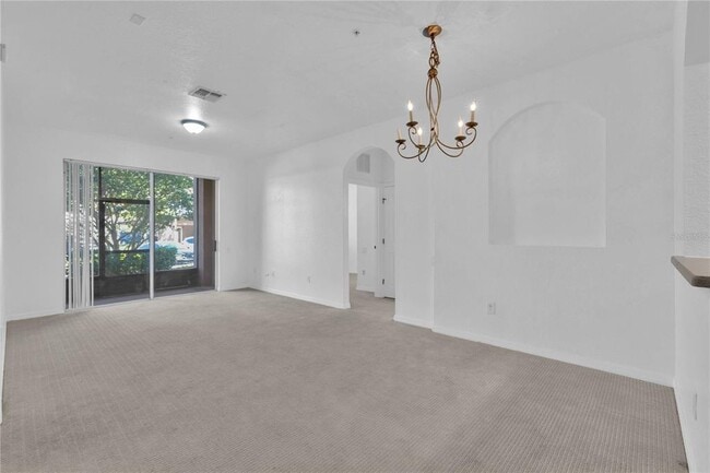 Building Photo - 8300 Portofino Dr