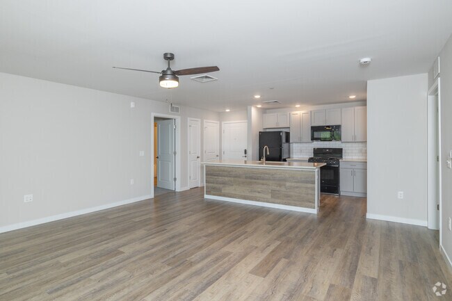 Interior Photo - Commerce Park Apartments