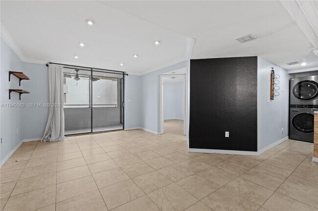 Foto del edificio - 8255 SW 152nd Ave