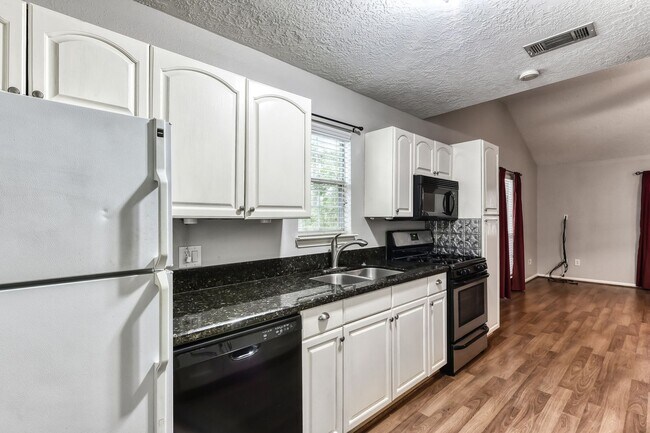 Foto del edificio - Cozy 3 bed 2 bath