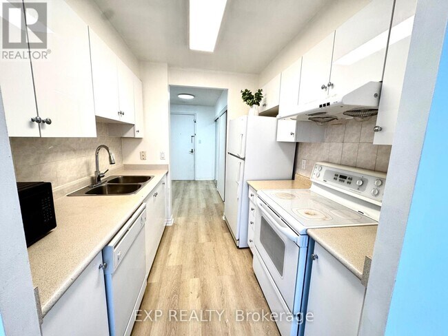 Photo du bâtiment - 1883 McNicoll Ave