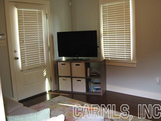 Building Photo - 915 Reynolds Ave