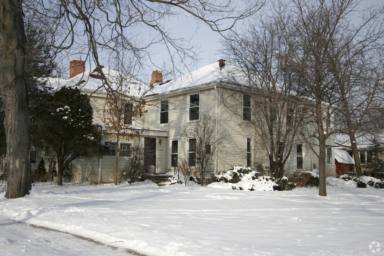 Foto del edificio - 320-322 Grant Pl