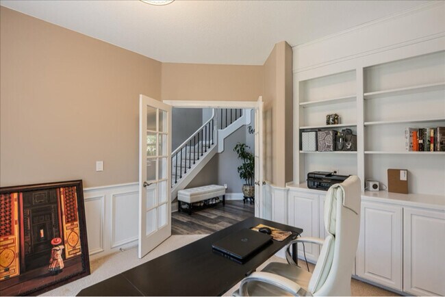 Foto del edificio - 2340 Oakhurst Ln