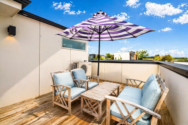 Foto del edificio - 620D 10th Ave E