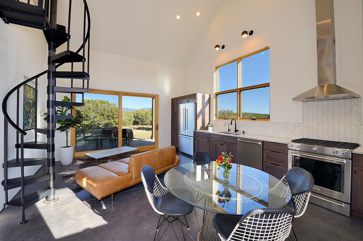 open floor plan main living area, spiral stair to loft - 36 Tano Escondido