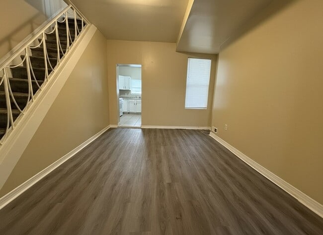 Photo - 4 Bedroom 1 Bath Rental In Germantown House