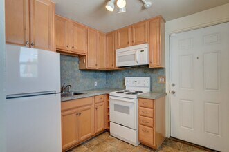 Building Photo - 645 SE Fidalgo Ave