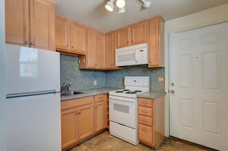 Building Photo - 645 SE Fidalgo Ave