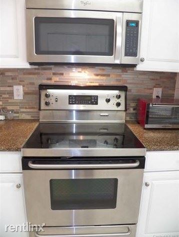 Foto del edificio - 17030 Commons Creek Dr