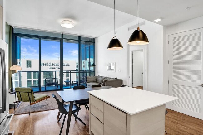 Building Photo - 1220 17th St