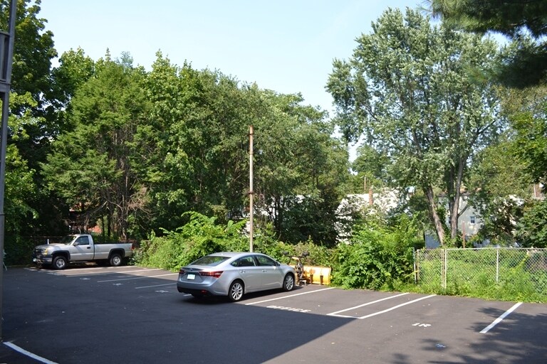 Parking Lot - 7 Dale St