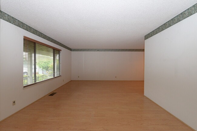 Foto del edificio - 923 Linden Ave