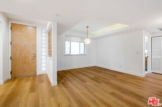 Foto del edificio - 171 N Church Ln