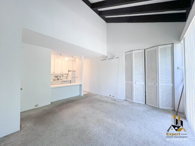 Foto del edificio - 887 Woodside Ln E
