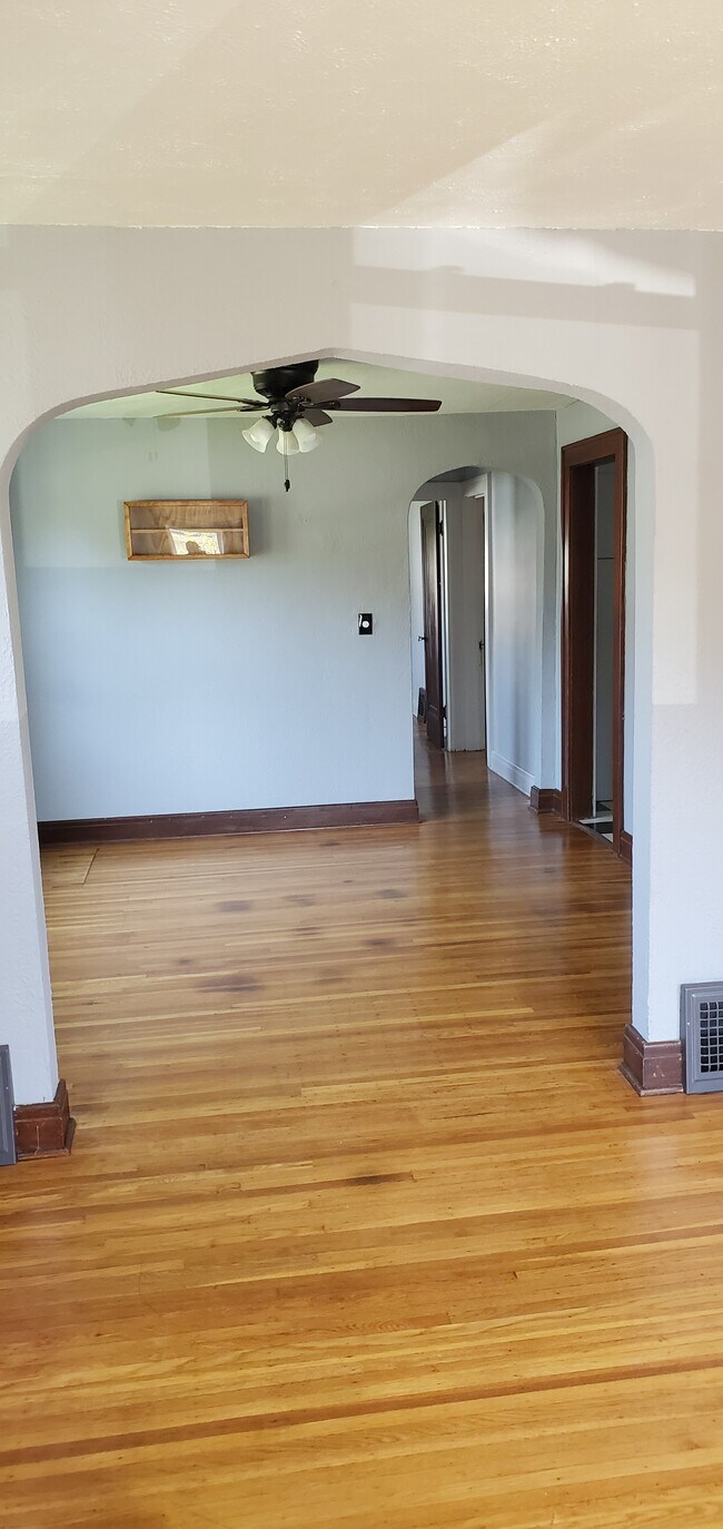 Foto del edificio - 98 Enola Ave