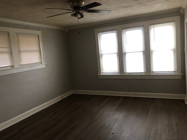 Foto del edificio - 211 N 47th St