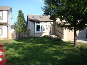 Building Photo - 8825 Boxelder Dr