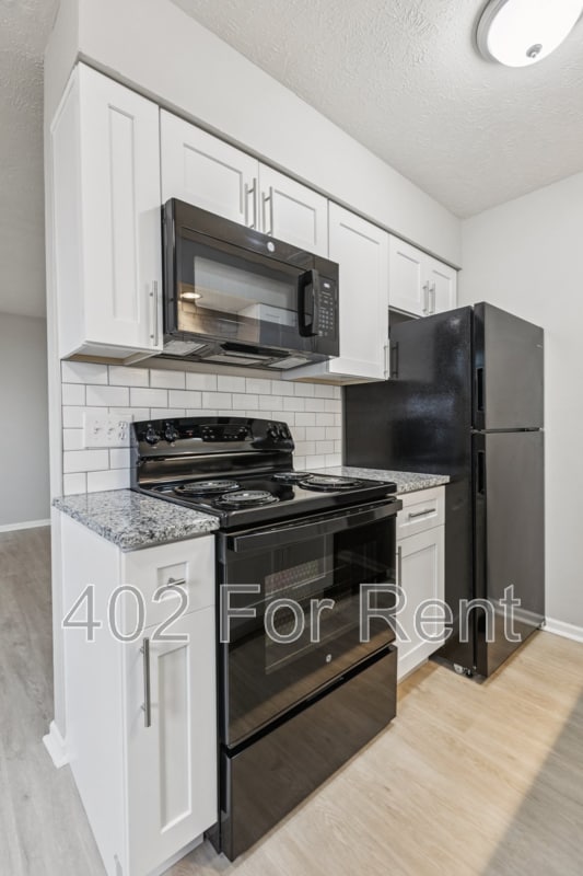 Building Photo - 8005 S 48th Ave