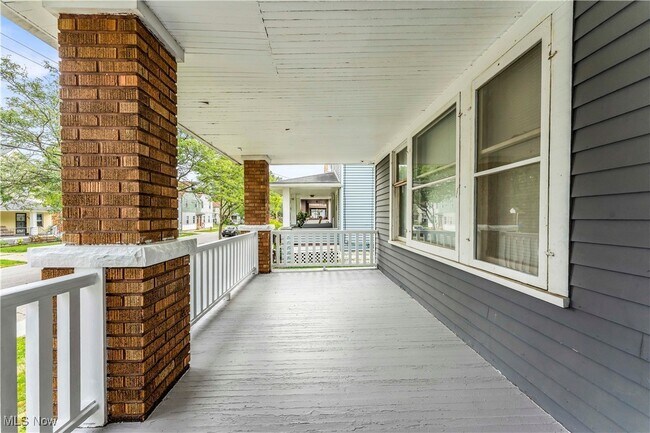Foto del edificio - 4219 Bucyrus Ave