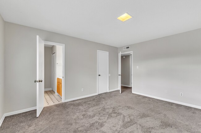 Foto del edificio - 2 Bedroom Walking Distance to NCSU!