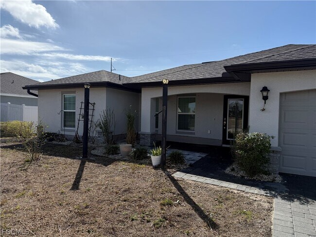 Foto del edificio - 910 NW 8th Terrace