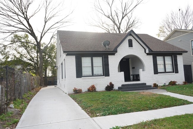 Building Photo - 2516 Isabella St