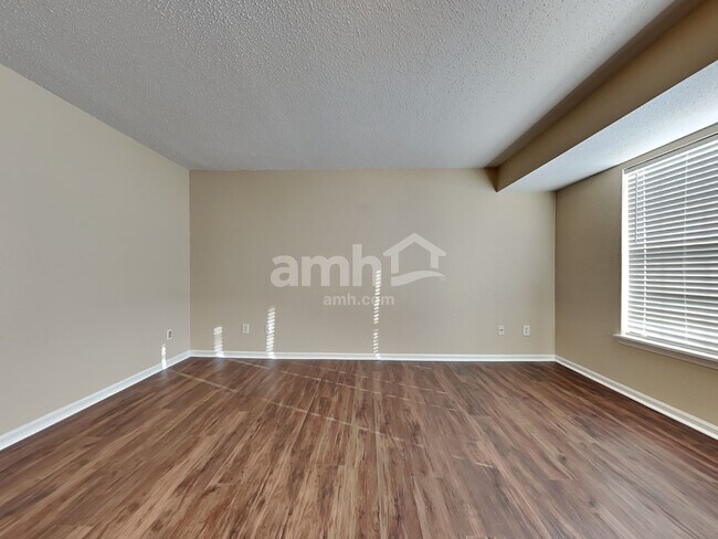 Building Photo - 8149 Whitham Dr