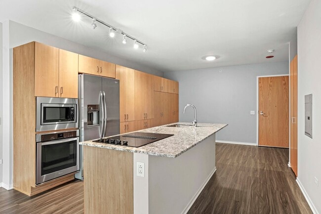 Photo - 210 E Illinois St (Chicago, IL) Apartment
