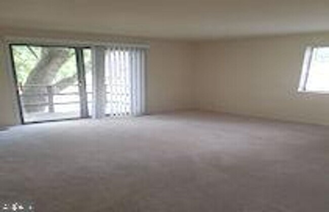 Foto del edificio - 6363 11th Rd N
