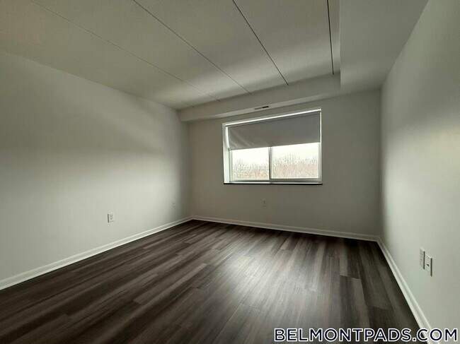 Foto del edificio - 55 Hill Rd