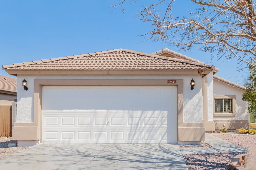 Foto principal - 10543 E Cicero St
