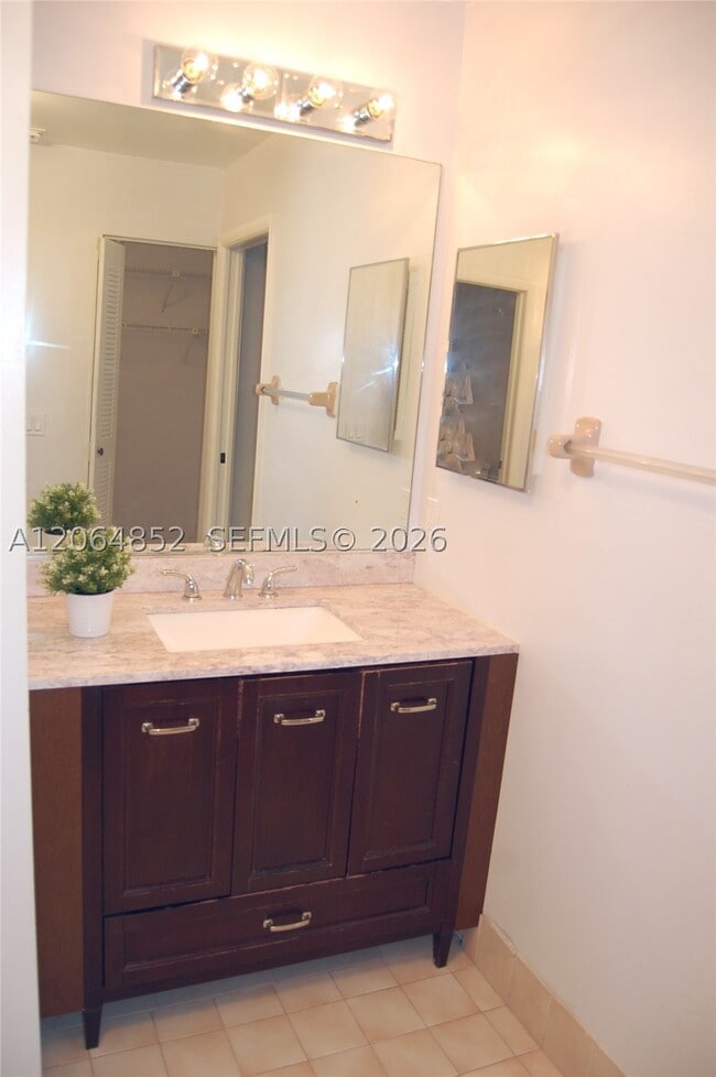 Building Photo - 10957 SW 73rd St