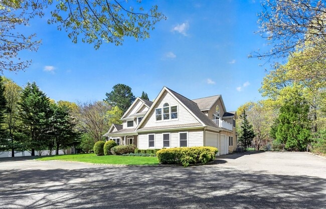 Building Photo - 37 Squires Blvd