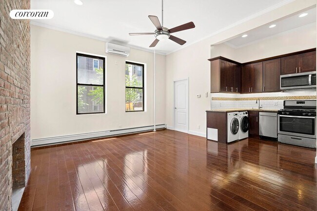 Foto del edificio - 242 W 138th St