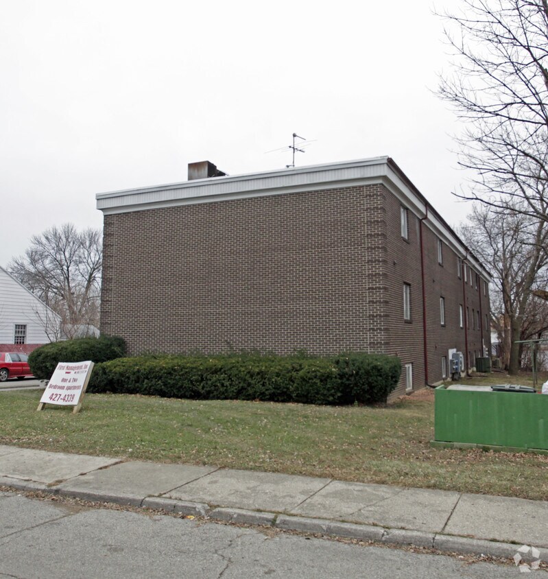 Foto del edificio - 1034 Cherry Dr