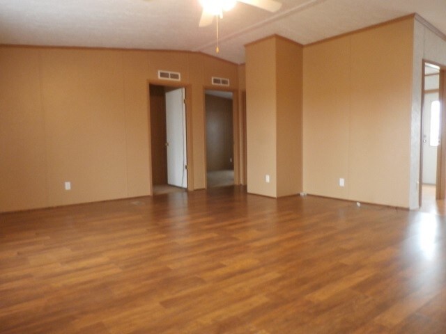 Building Photo - 3709 Nolin Rd