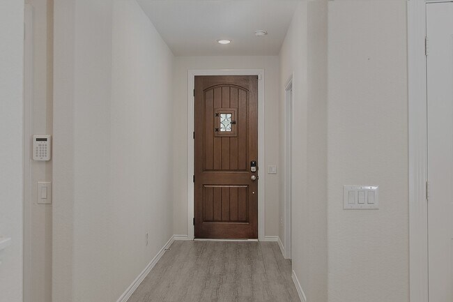 Foto del edificio - 130 Pioneer Canyon Pl