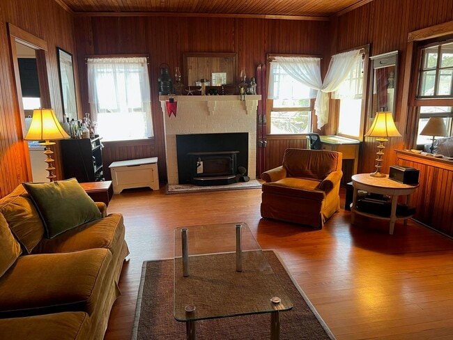 Building Photo - 97 Bungalow Ln