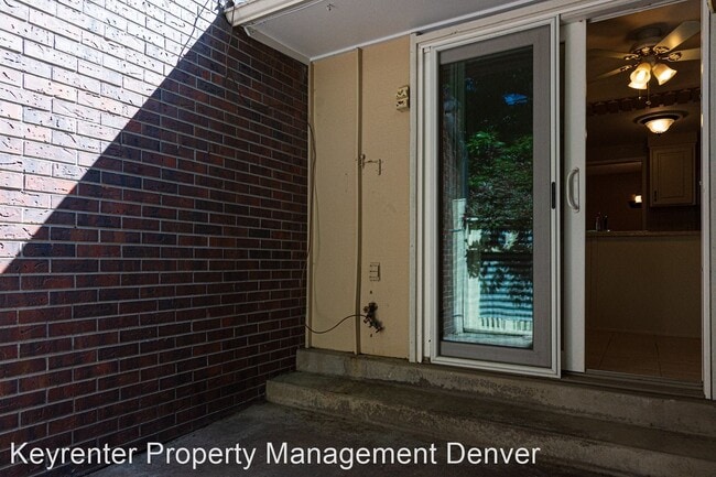 Building Photo - 2 br, 2 bath House - 180 S Upham Ct