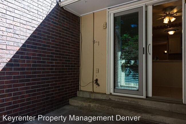 Foto del edificio - 2 br, 2 bath House - 180 S Upham Ct