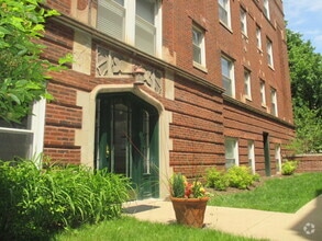 Building Photo - 3456 N Janssen Ave