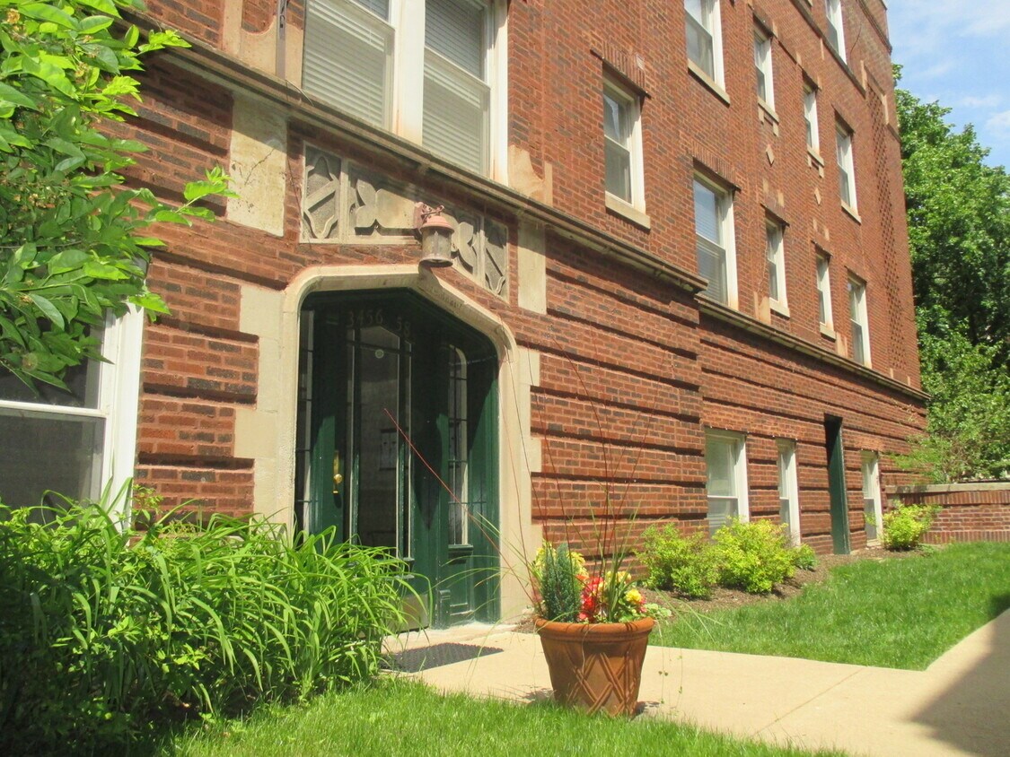 Foto principal - 3456 N Janssen Ave